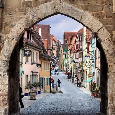 Wohnen In Einer Jugendstilvilla * Uffenheim